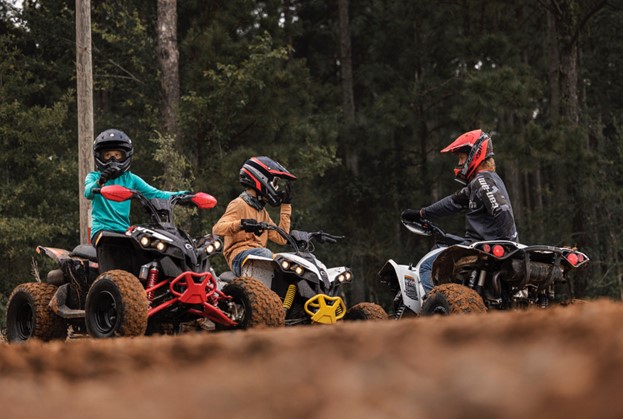 The 2021 Can-Am Commander lineup provides an ideal mix of performance and capability for play and work.